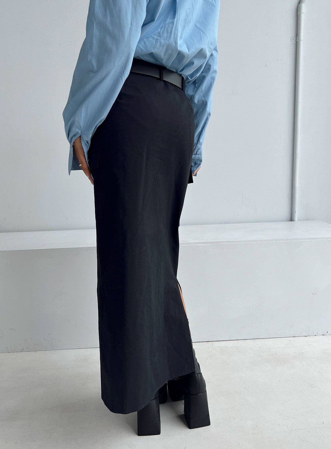 Datura Cargo Midi Skirt Black-Oh Mollys