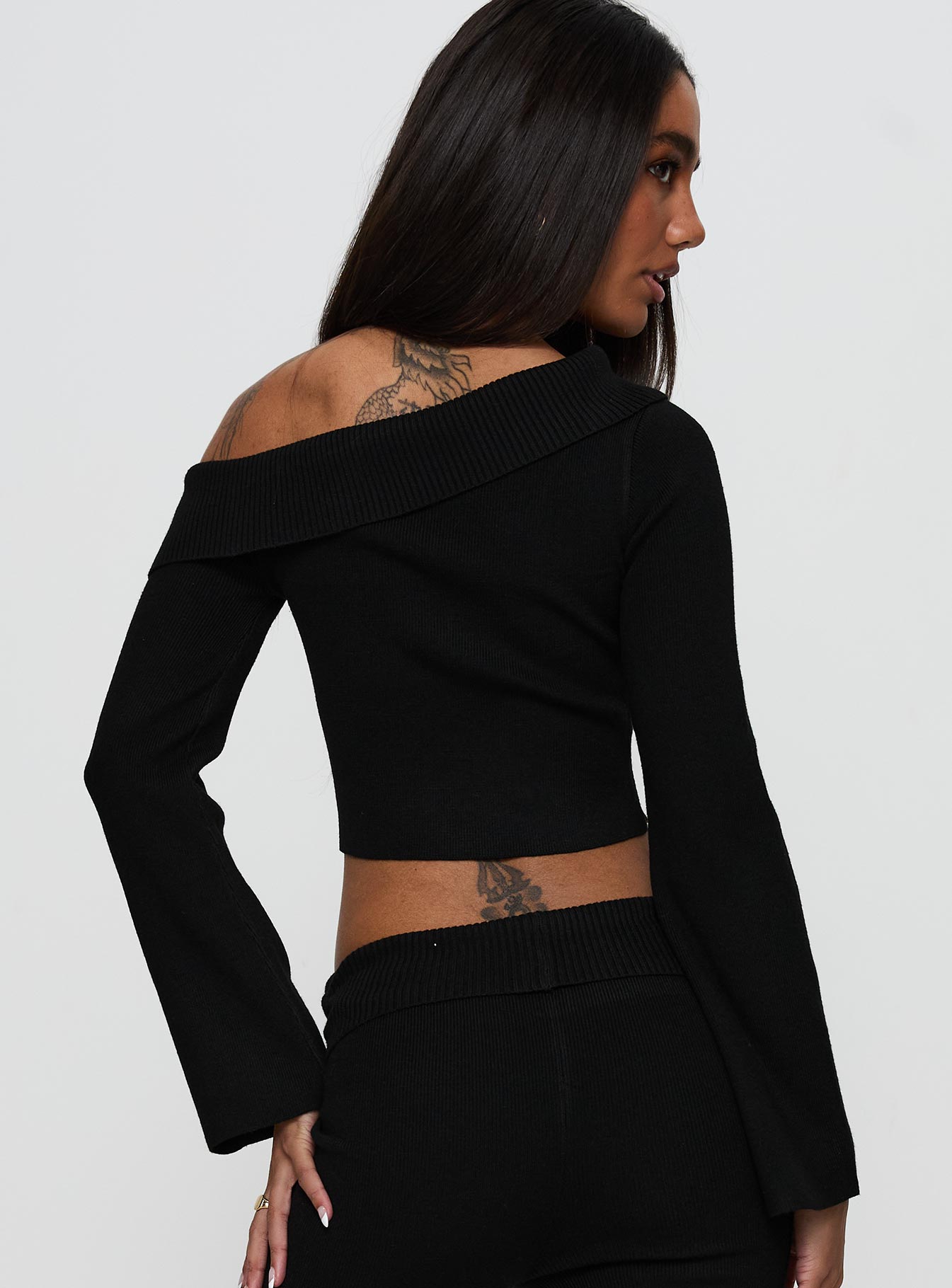 Sina Off The Shoulder Top Black-Oh Mollys