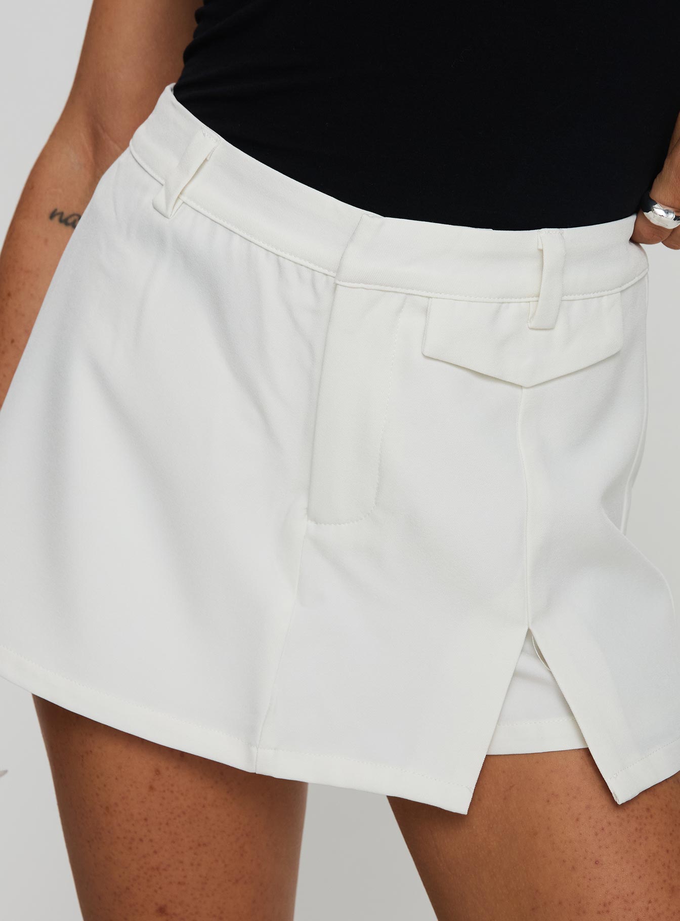 Deuce Split Skort White-Oh Mollys