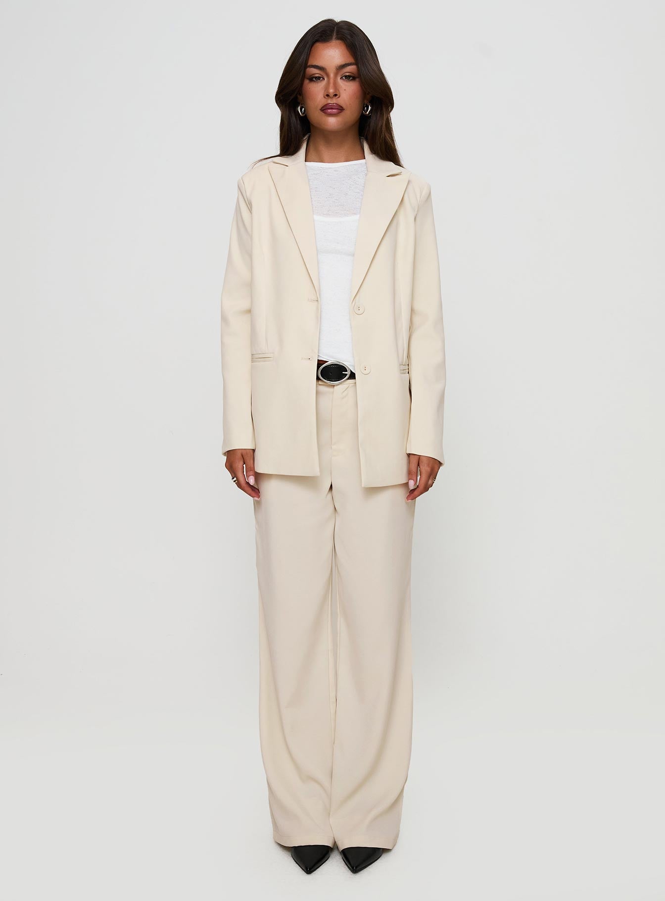 Crowd Pleaser Oversized Blazer Cream-Oh Mollys