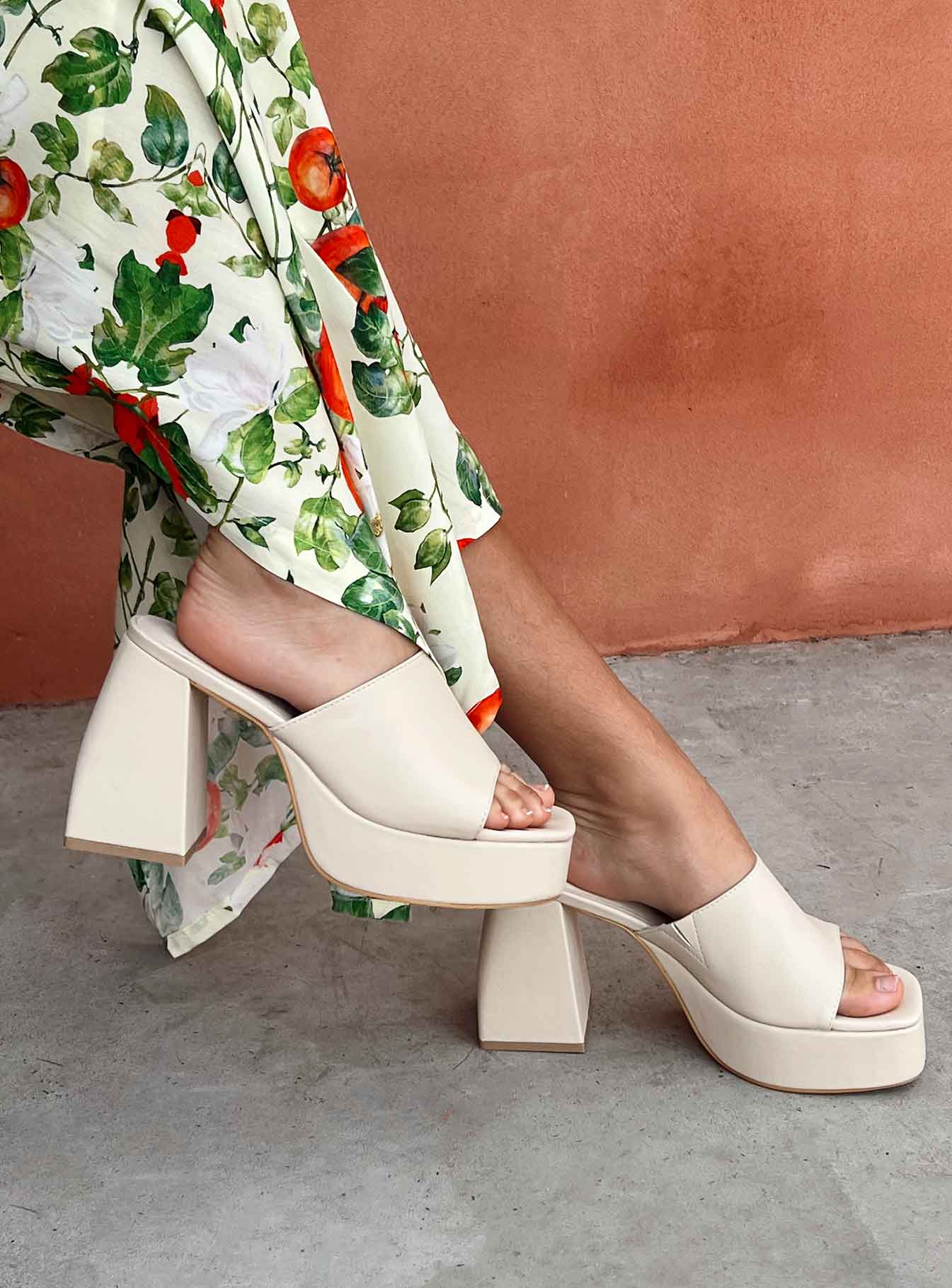 Shapiro Mules Platform Heels Bone-Oh Mollys