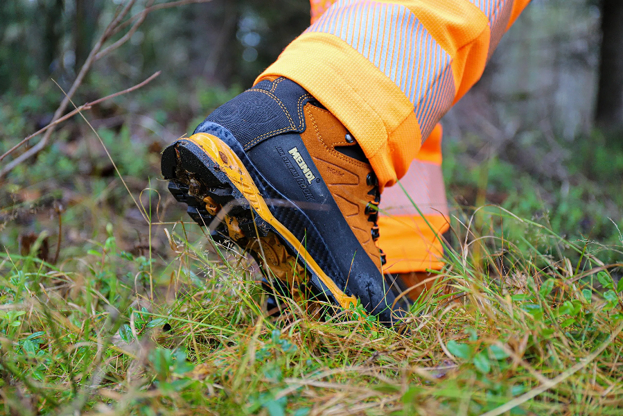 Meindl Airstream Rock Chainsaw Boots