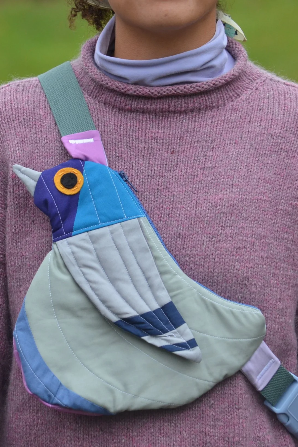 Fly Away Crossbody Bird Bag - Pigeon