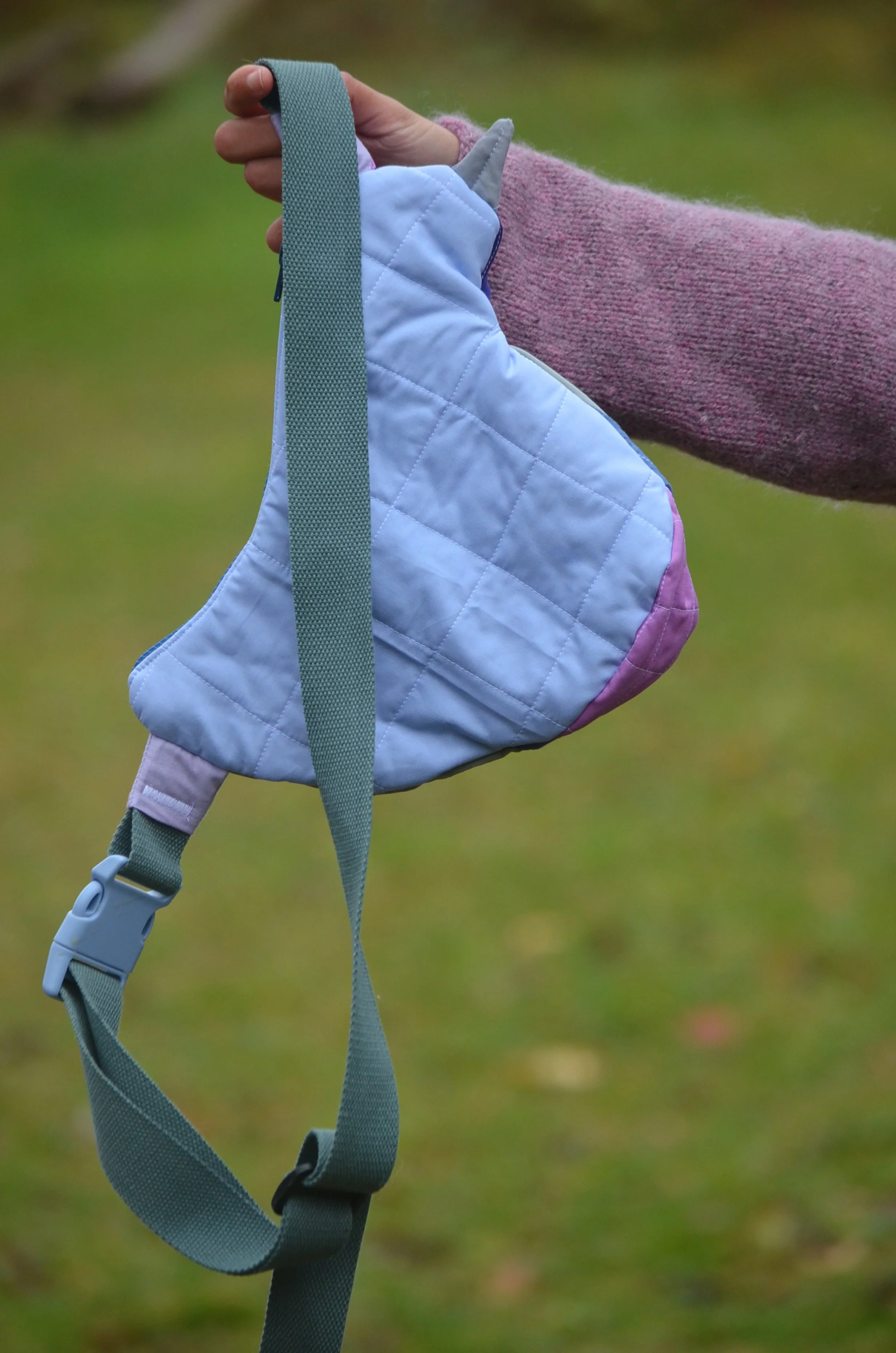 Fly Away Crossbody Bird Bag - Pigeon