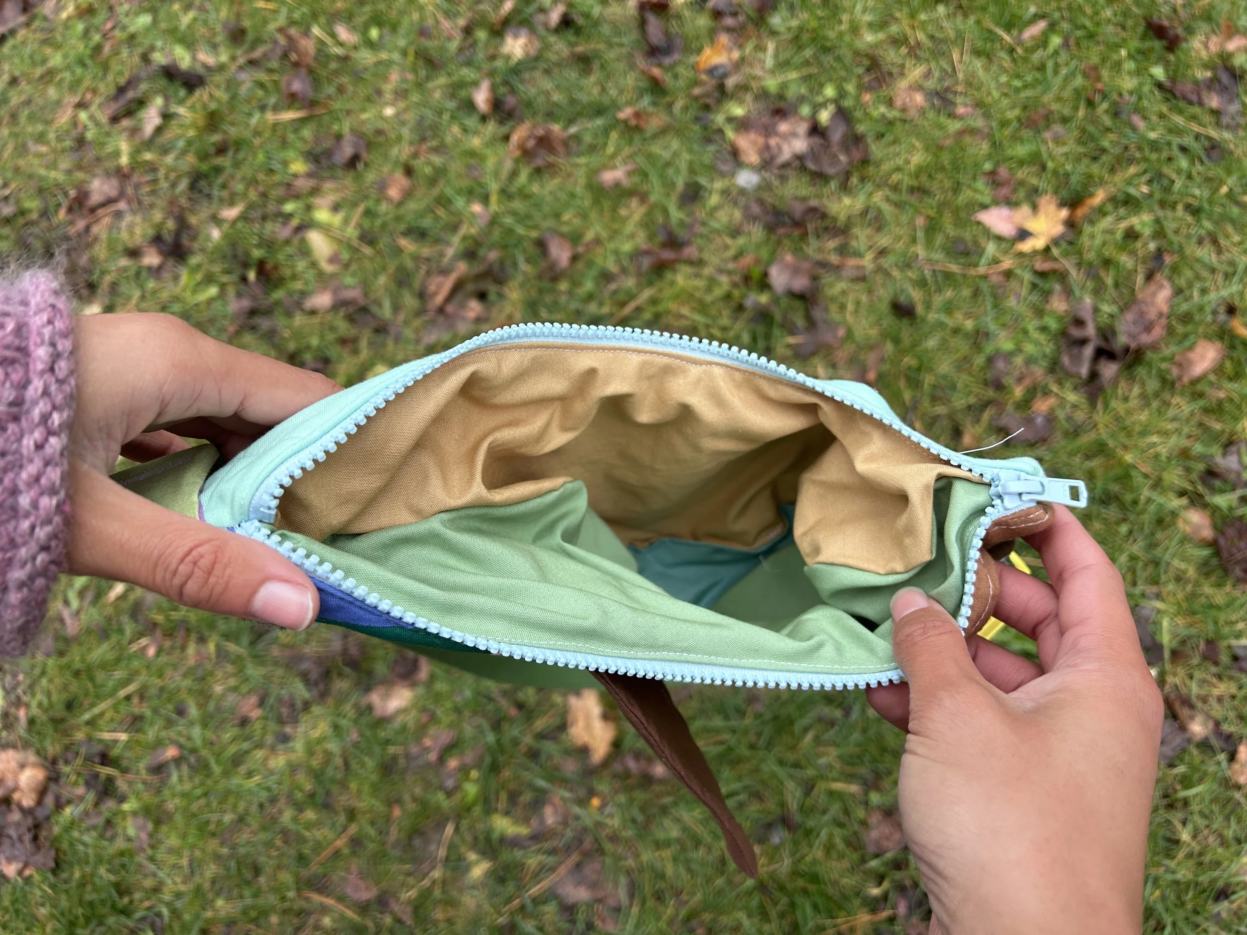 Fly Away Crossbody Bird Bag  - Duck