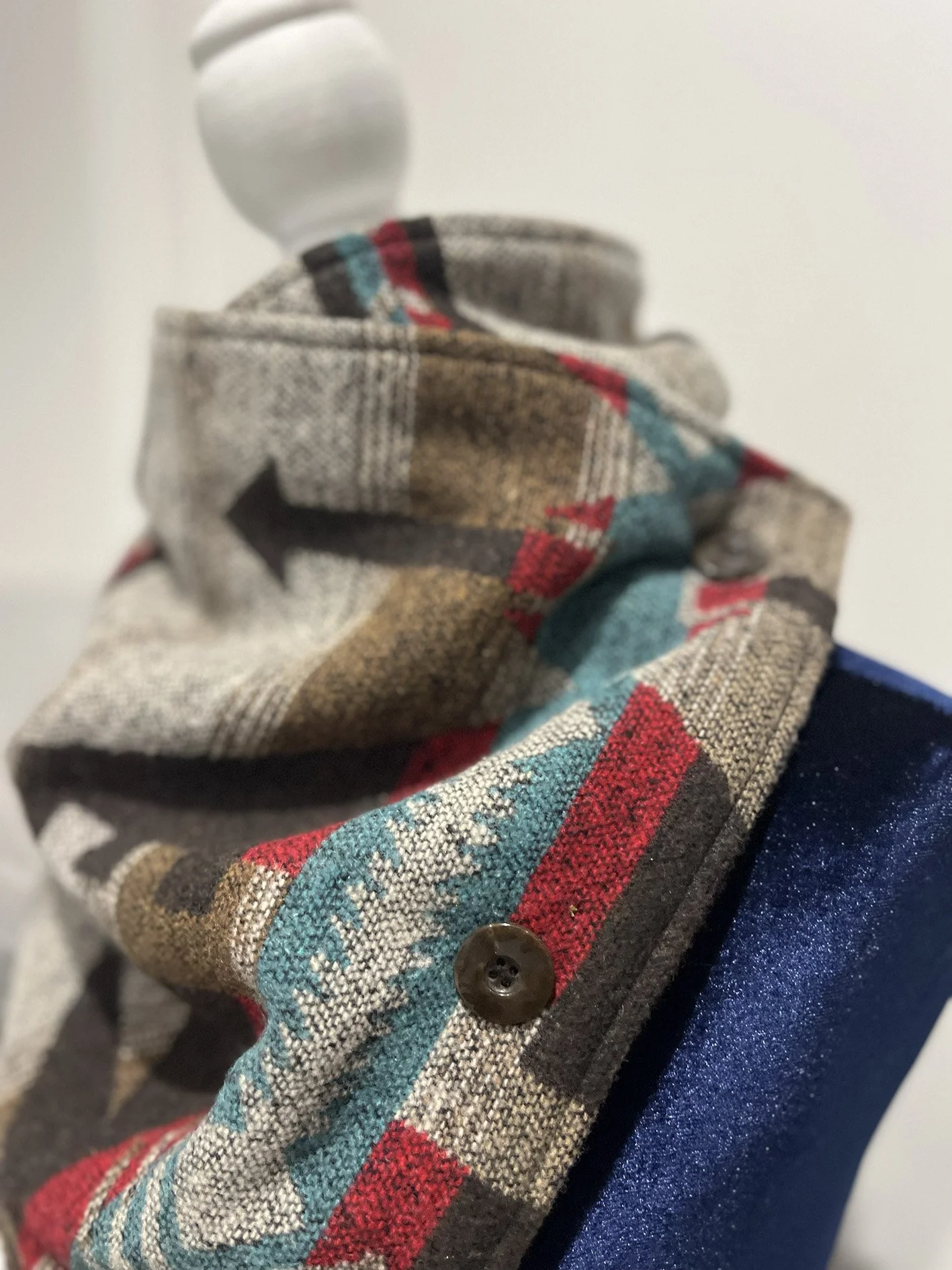 SOUTH WESTERN BROWN Western Aztec Warm Neck Hood