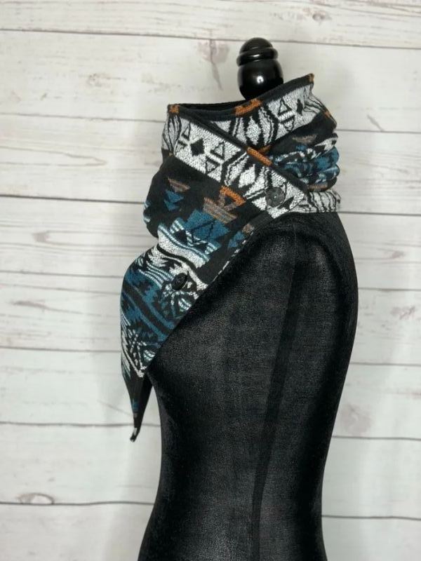 Women's Regal Western Aztec Warm Neck Hood