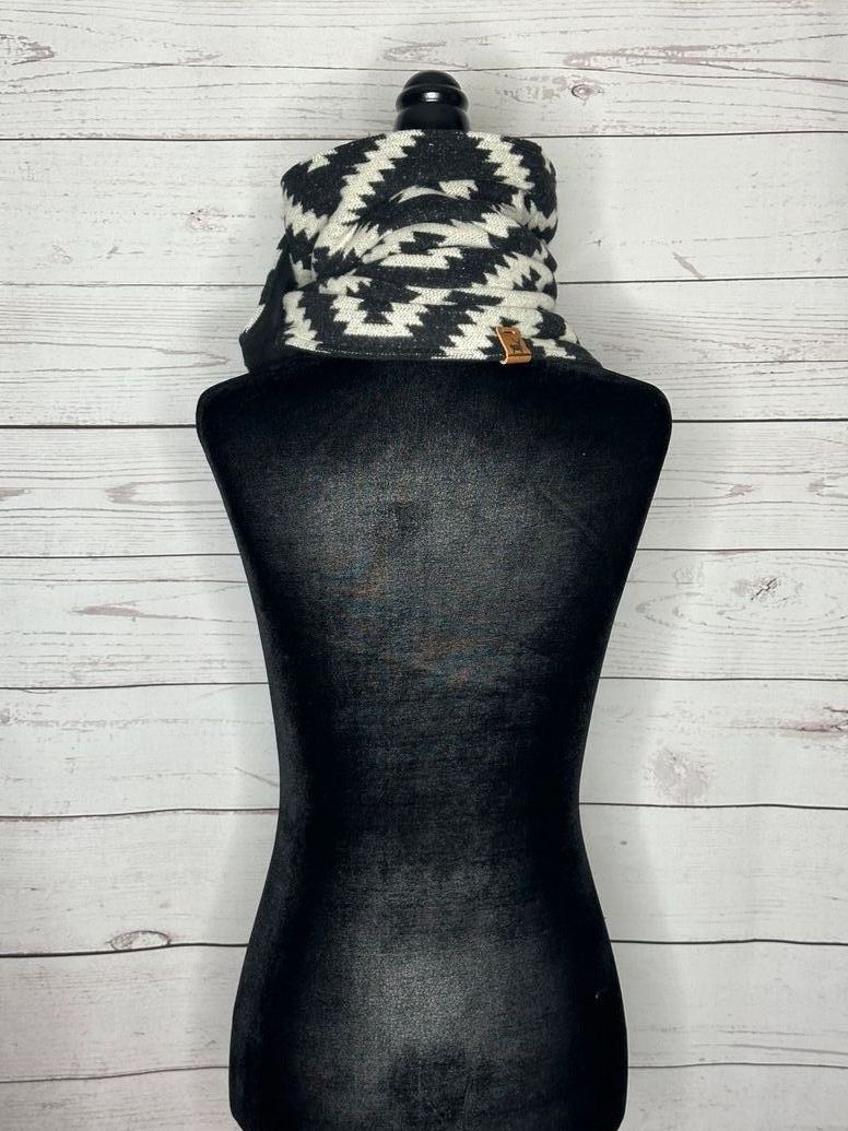 Women's Black & White Western Aztec Warm Neck Hood