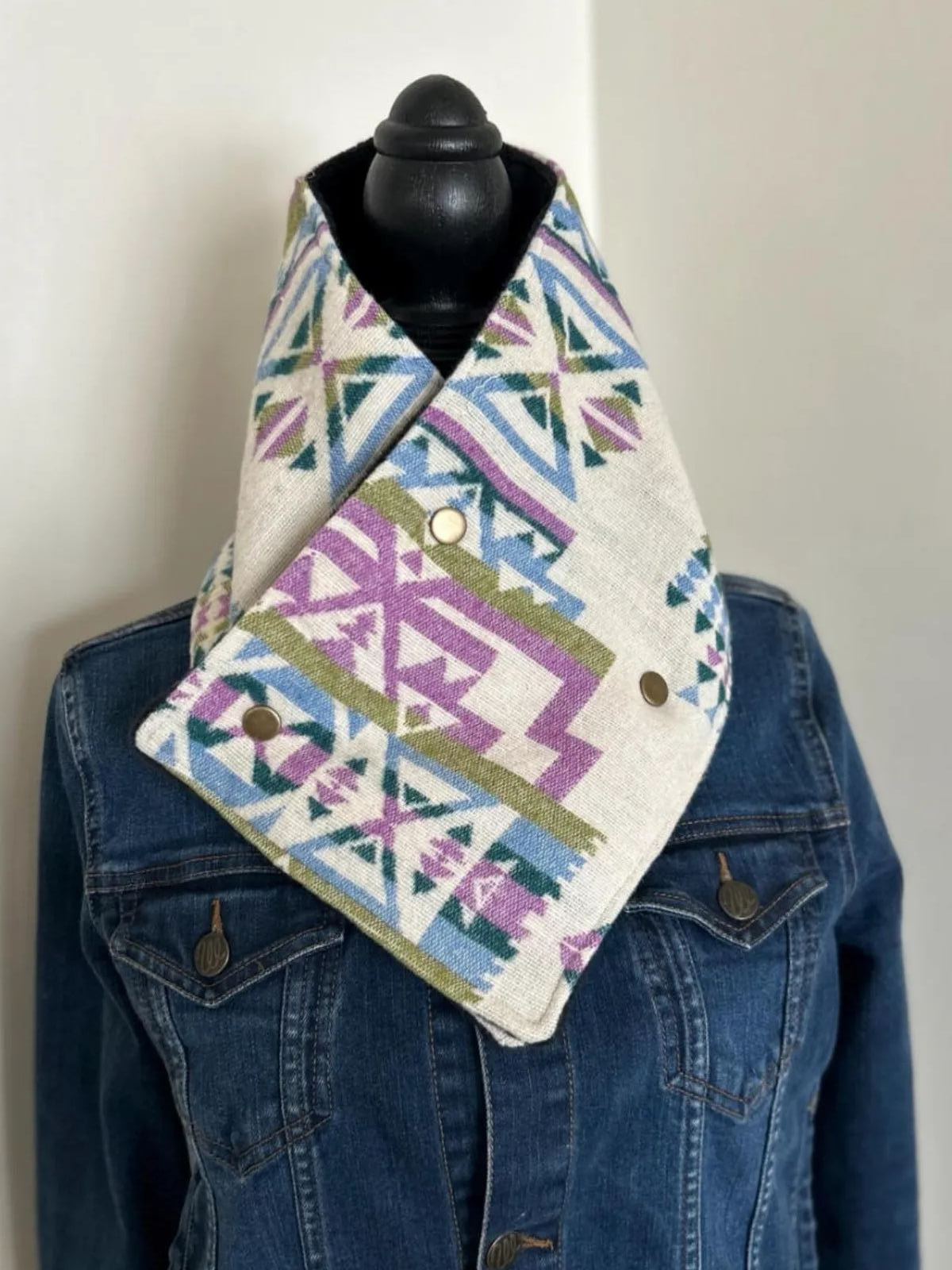  Western Cowboy Aztec Warm Neck Hood