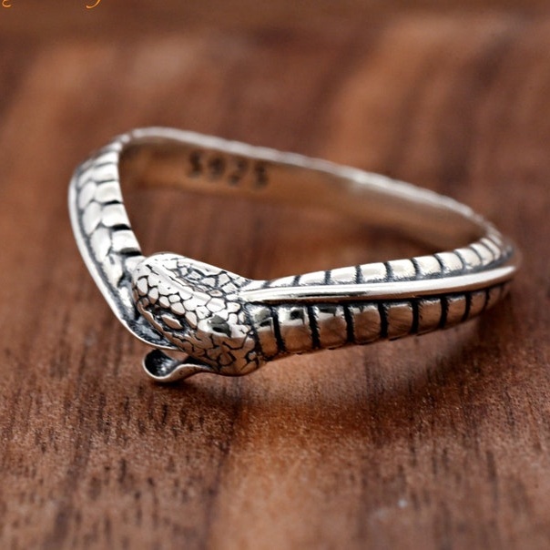 Gothic Style Oxidized Silver Serpent Ouroboros V Shape Ring