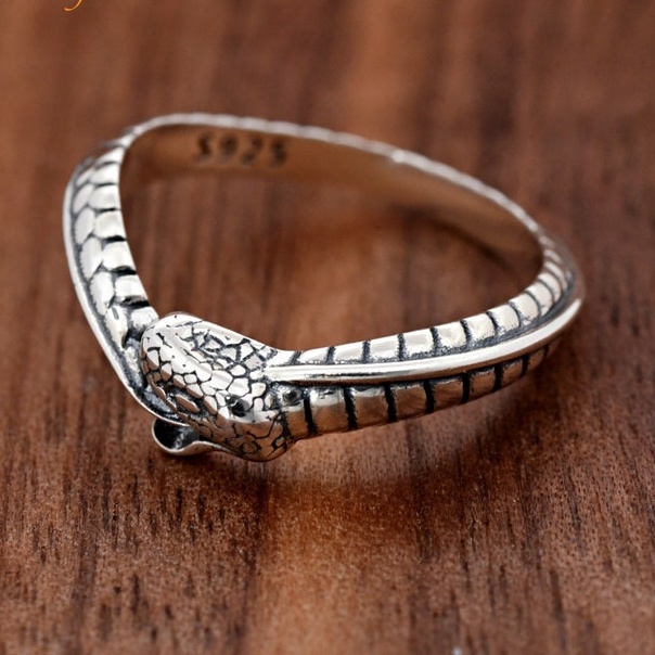 Gothic Style Oxidized Silver Serpent Ouroboros V Shape Ring