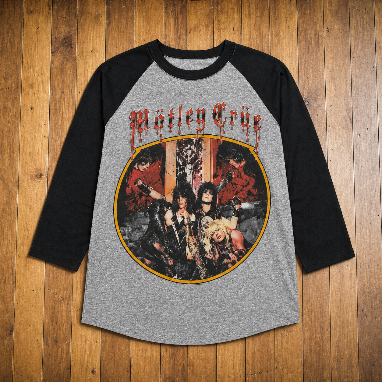 HM12 vintage-inspired M&ouml;tley Cr&uuml;e raglan design