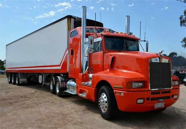 Classic American long-haul truck evoking 1970s convoy road culture