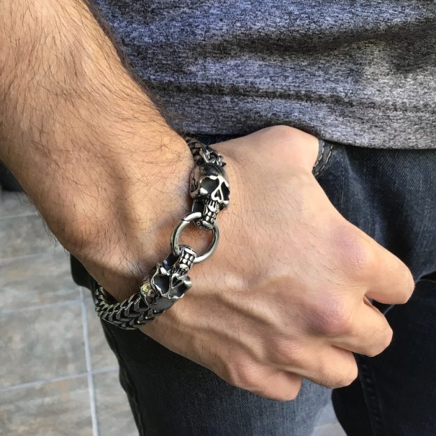 Skull bracelet, Skull men's bracelet, gothic bracelet, mens bracelet, stainless steel skull bracelet, oxidized stainless steel bracelet
