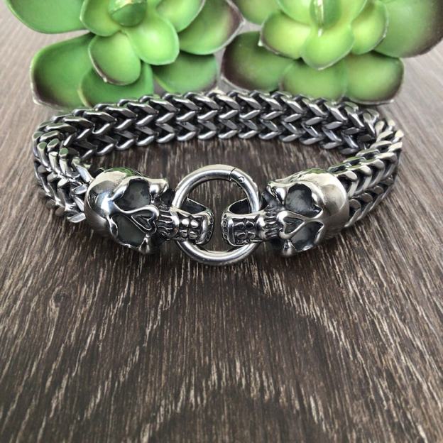 Skull bracelet, Skull men's bracelet, gothic bracelet, mens bracelet, stainless steel skull bracelet, oxidized stainless steel bracelet