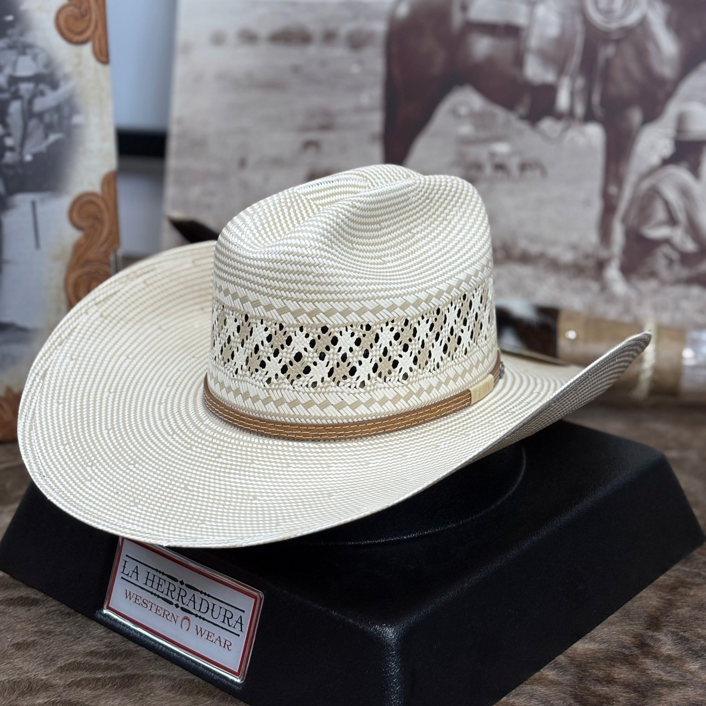 Larry Mahan's 10x MS4V42W Straw Hats Malboro Style
