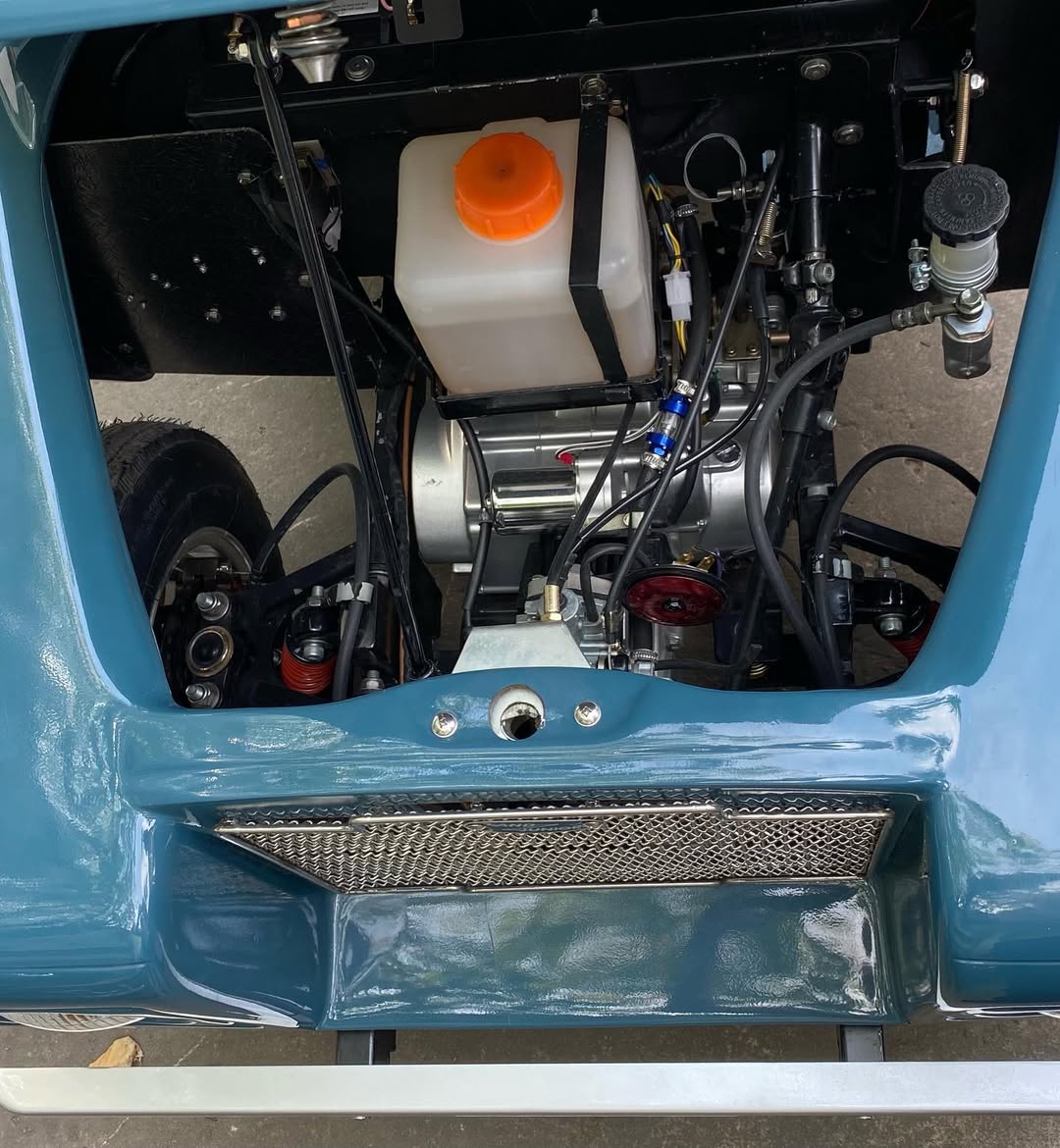 Land Junior & Land Junior D