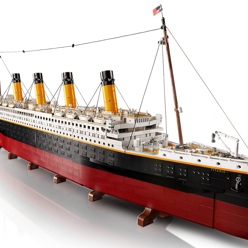 LEGO® Titanic