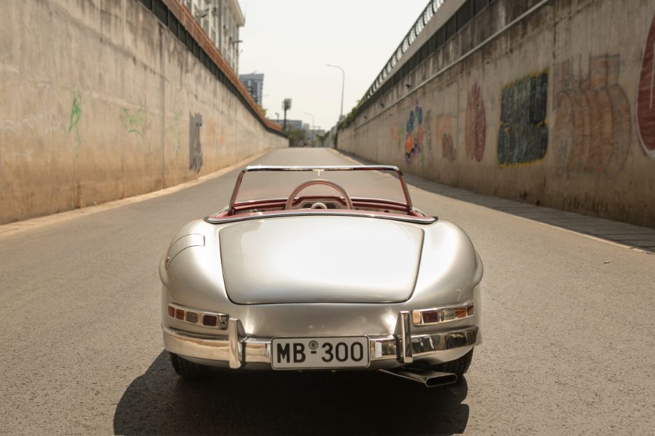 Mercedes-Benz 300 Silver Arrow