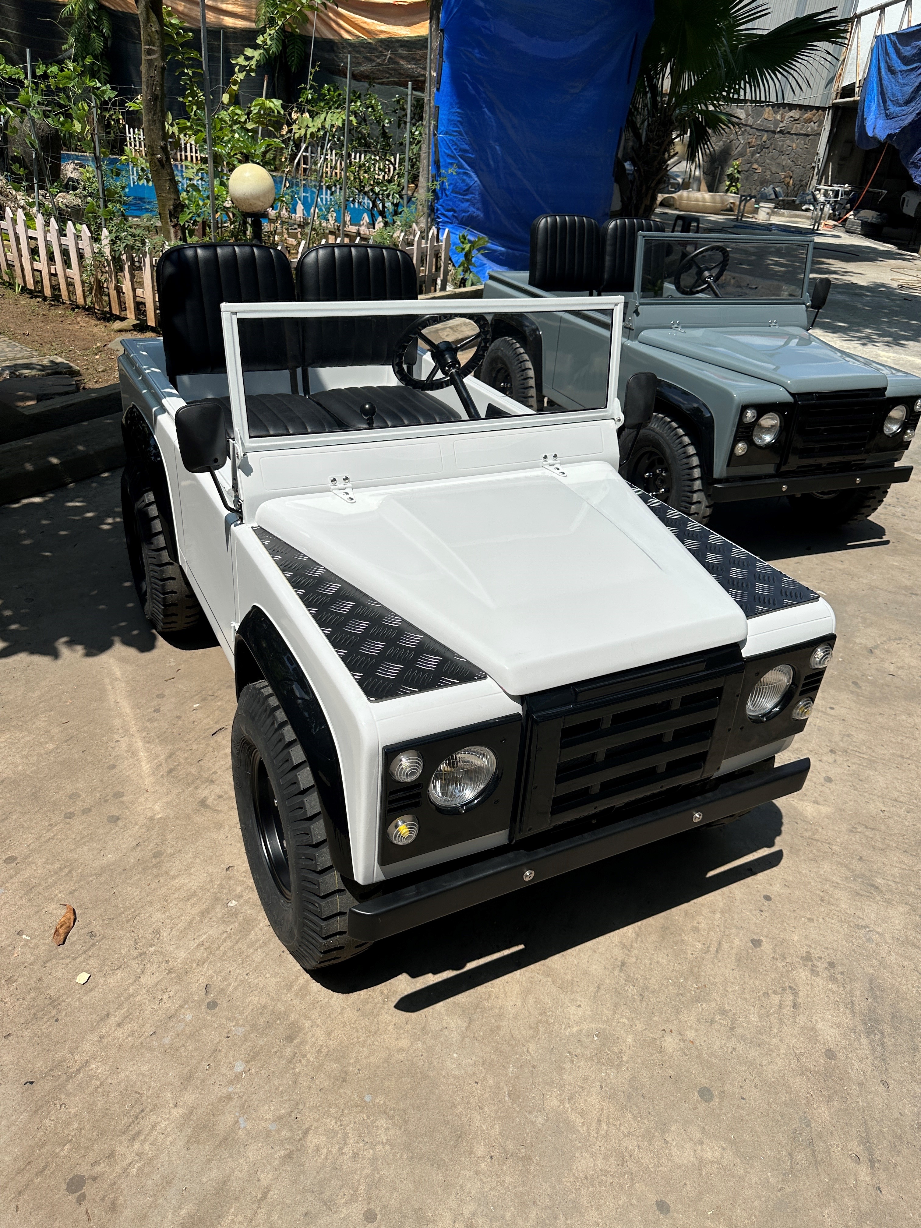 Land Junior & Land Junior D