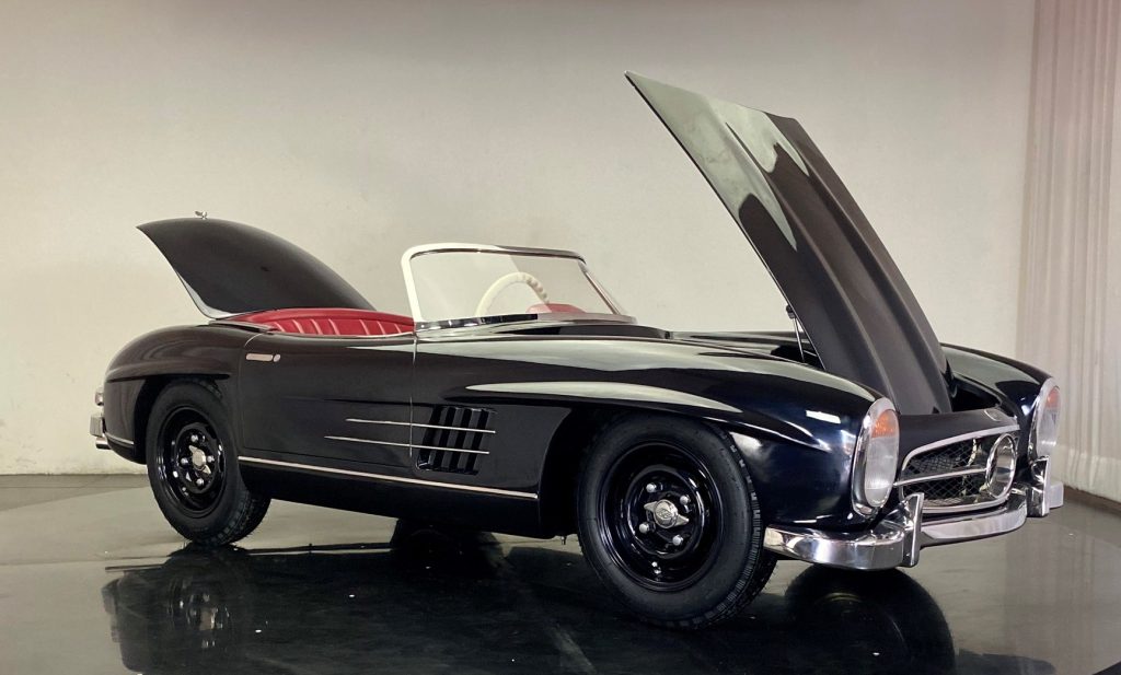 Mercedes-Benz 300 Silver Arrow