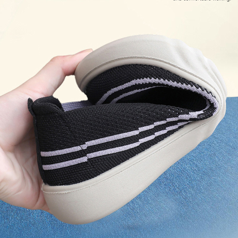 Casual soft-soled slip-on breathable knit mom shoes