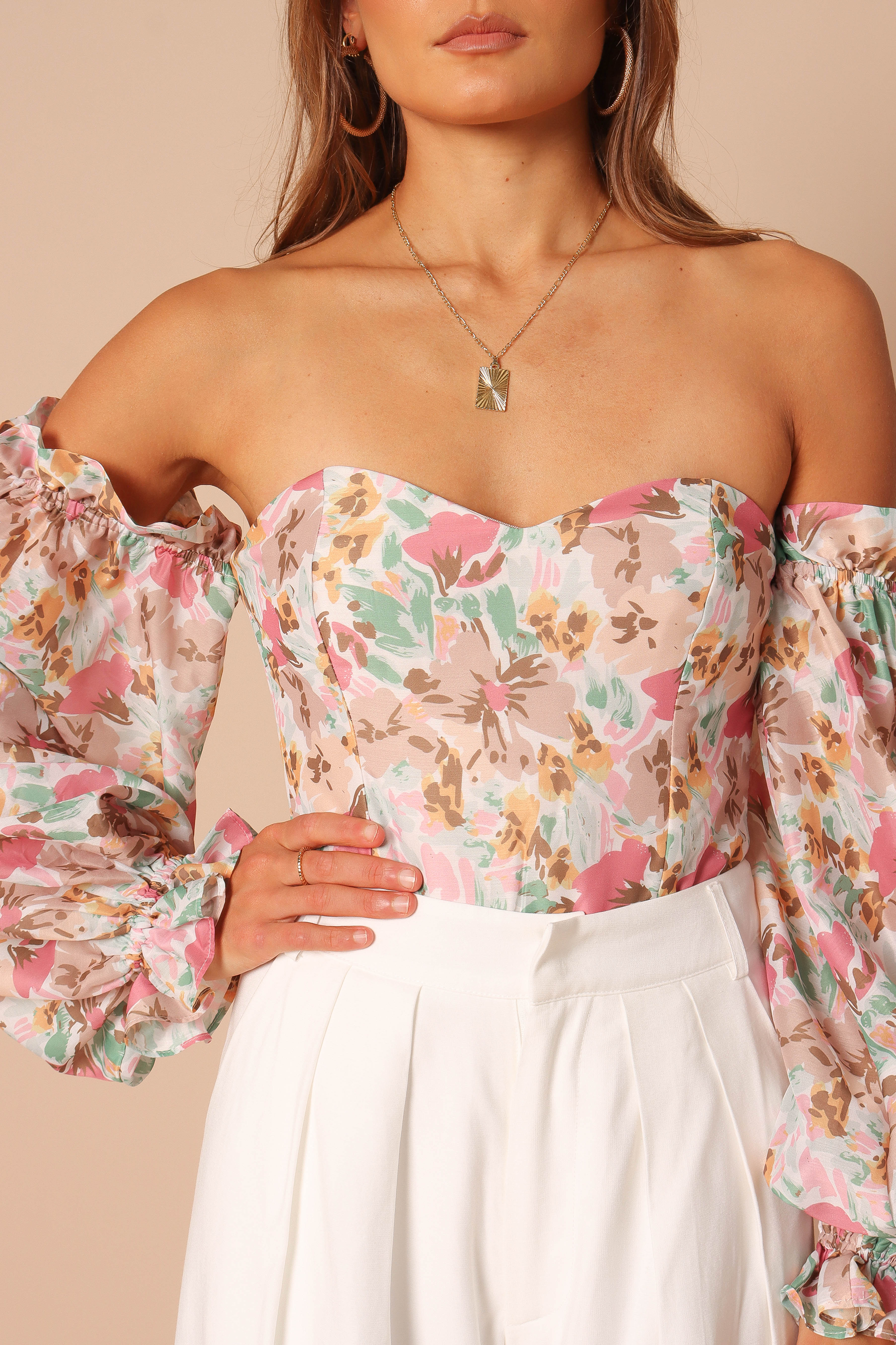 Acantha Bodysuit - Beige Floral-Rgtroy