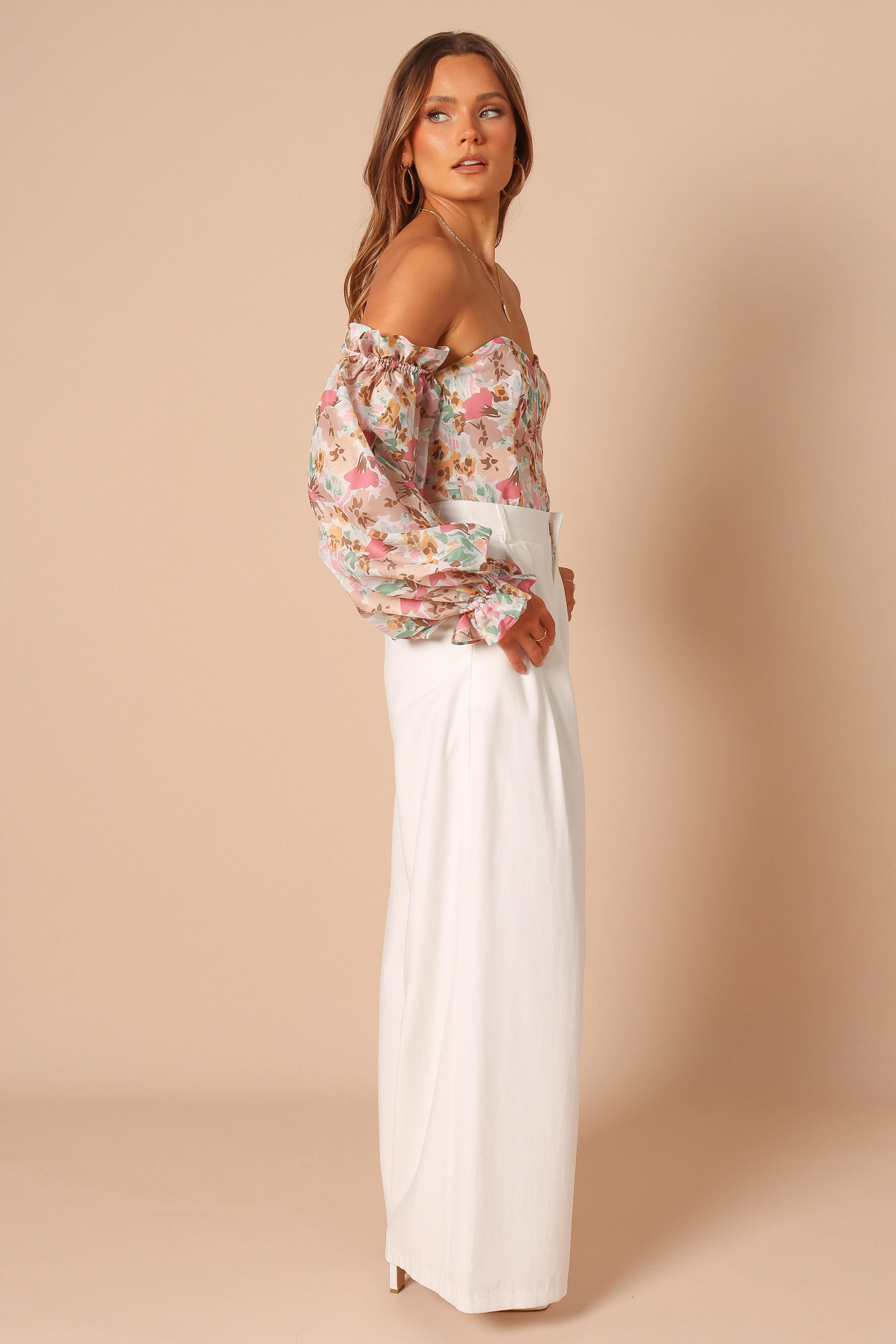 Acantha Bodysuit - Beige Floral-Rgtroy