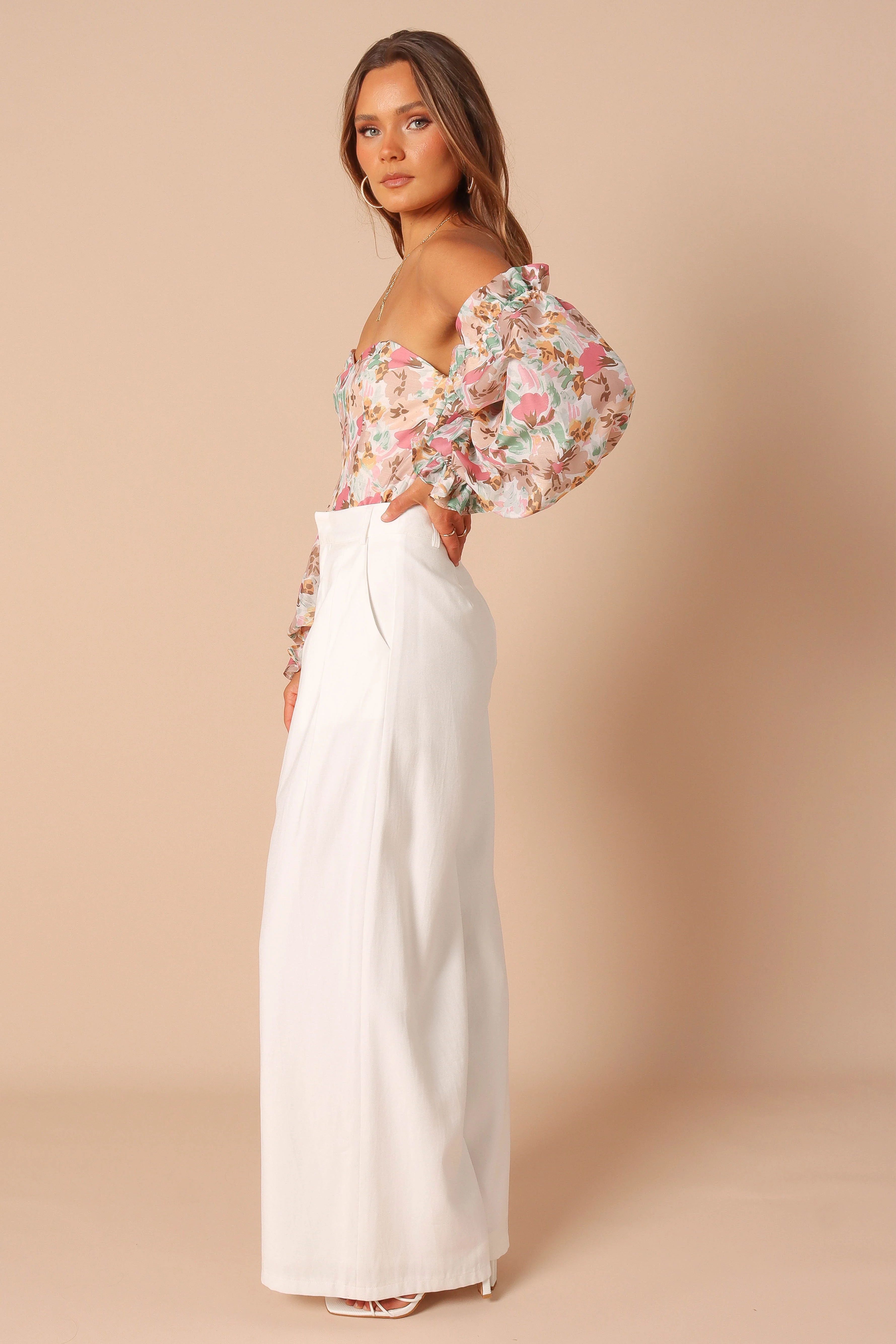 Acantha Bodysuit - Beige Floral-Rgtroy