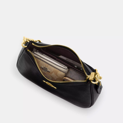Teri Shoulder Bag In Signature Leather
