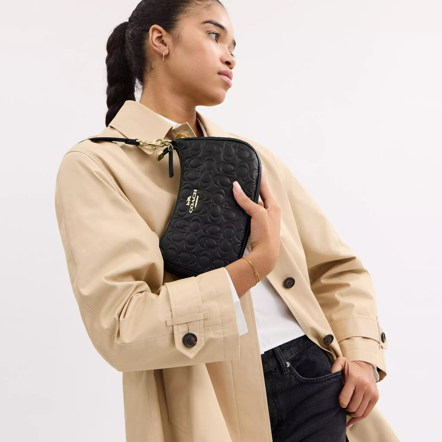 Teri Shoulder Bag In Signature Leather