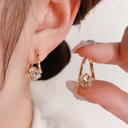 Luxury high-end chic diamond earrings for women