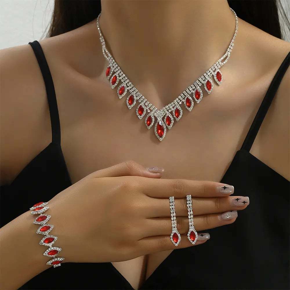 💎New and luxurious crystal necklaces, bracelets and earrings.