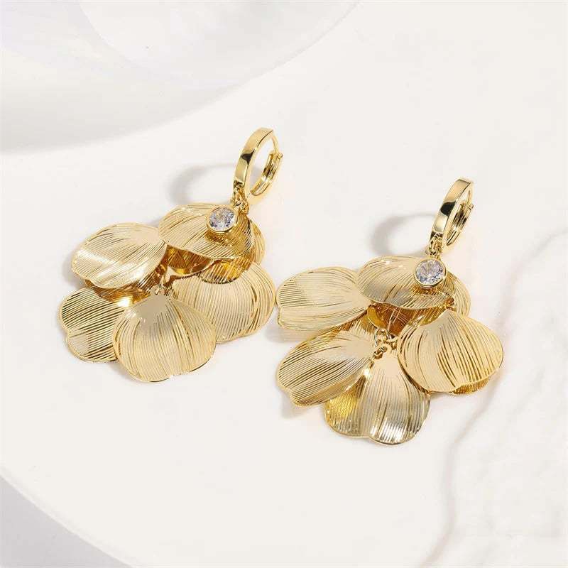 🍀Women’s Layered Leaf Hoop Dangle Earrings