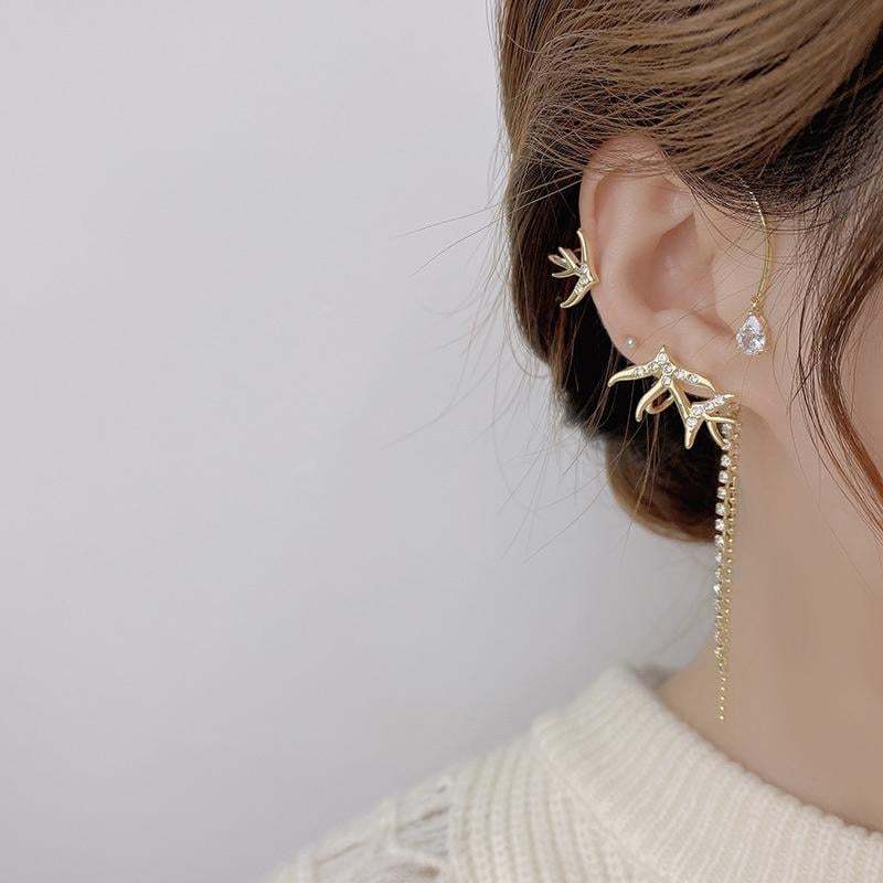 Swallow earrings with tassels