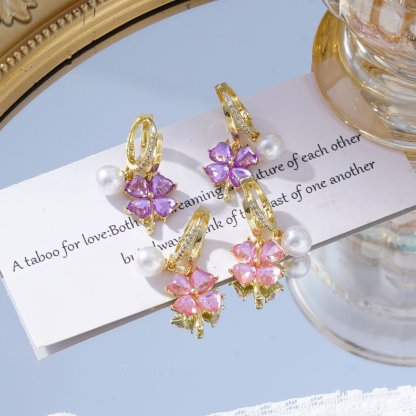 Fashion Earrings with Crystal, Four Leaf Clover and Pearls