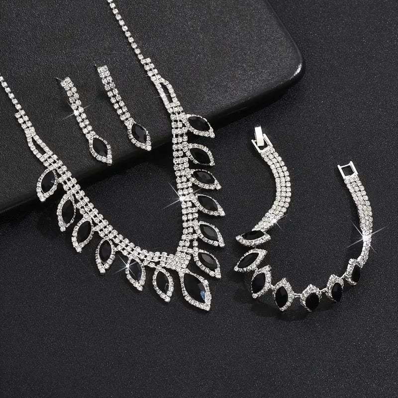 💎New and luxurious crystal necklaces, bracelets and earrings.