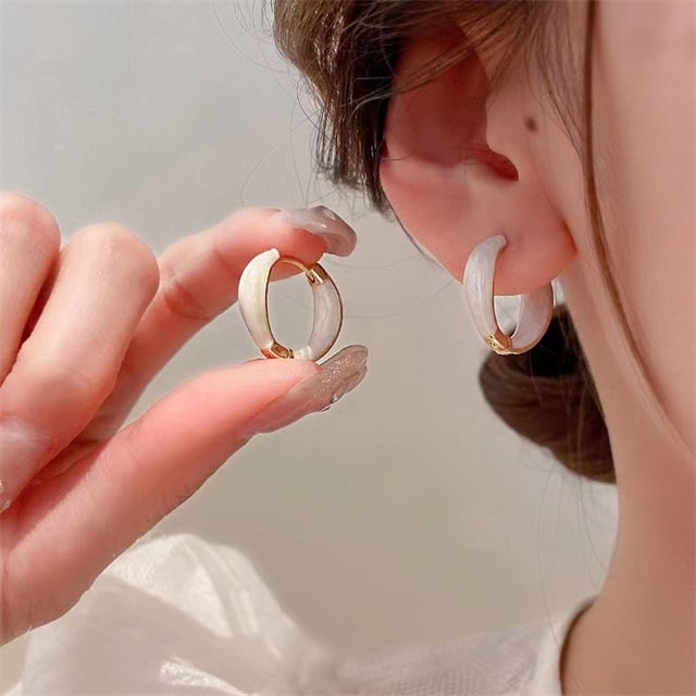 🎁Elegant And Fashionable Hoop Earrings