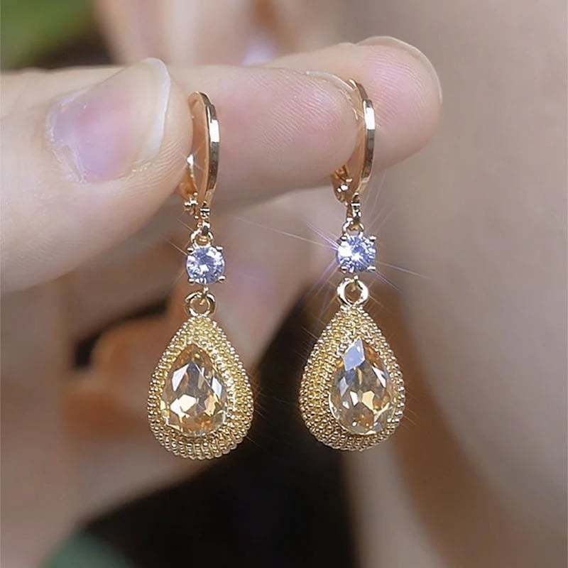 ✨Women's Fashion Teardrop Dangle Earrings💫