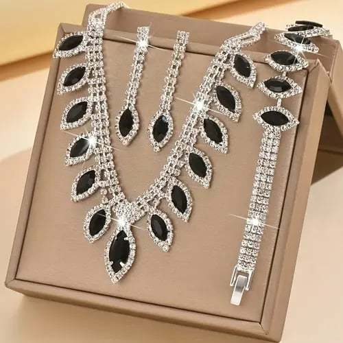 💎New and luxurious crystal necklaces, bracelets and earrings.