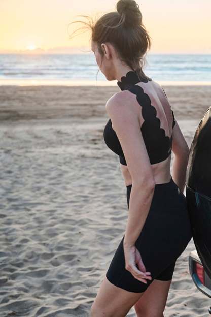 WISKII V-Contour Bloom Short