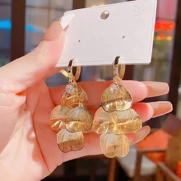 🍀Women’s Layered Leaf Hoop Dangle Earrings