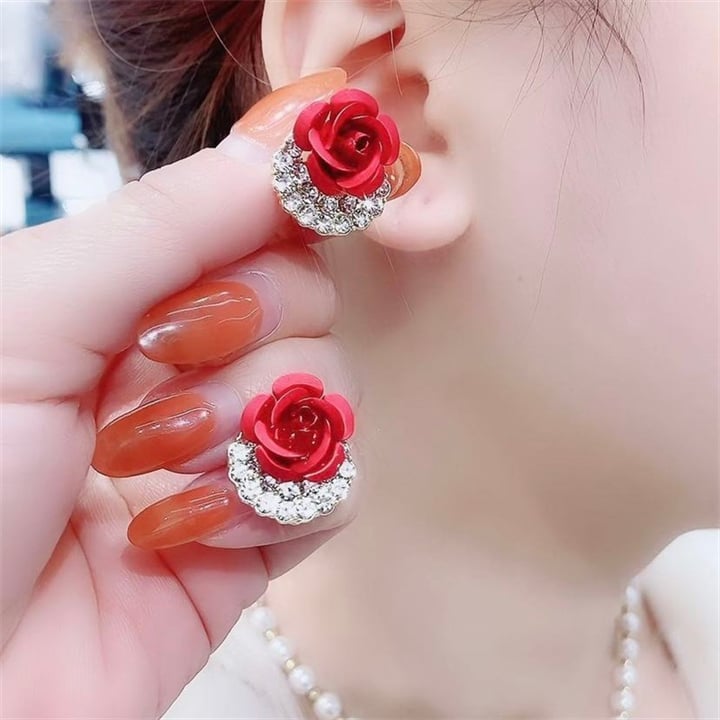🌹Diamond Rose Earrings Floral Blooming 3D Carved