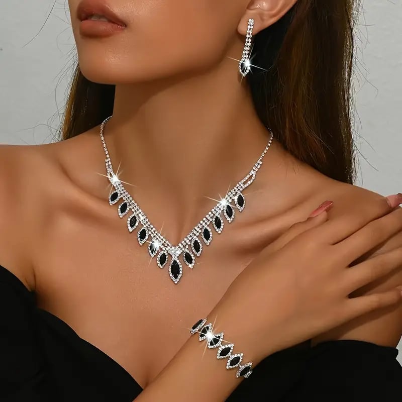 💎New and luxurious crystal necklaces, bracelets and earrings.