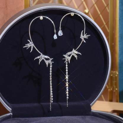 Swallow earrings with tassels