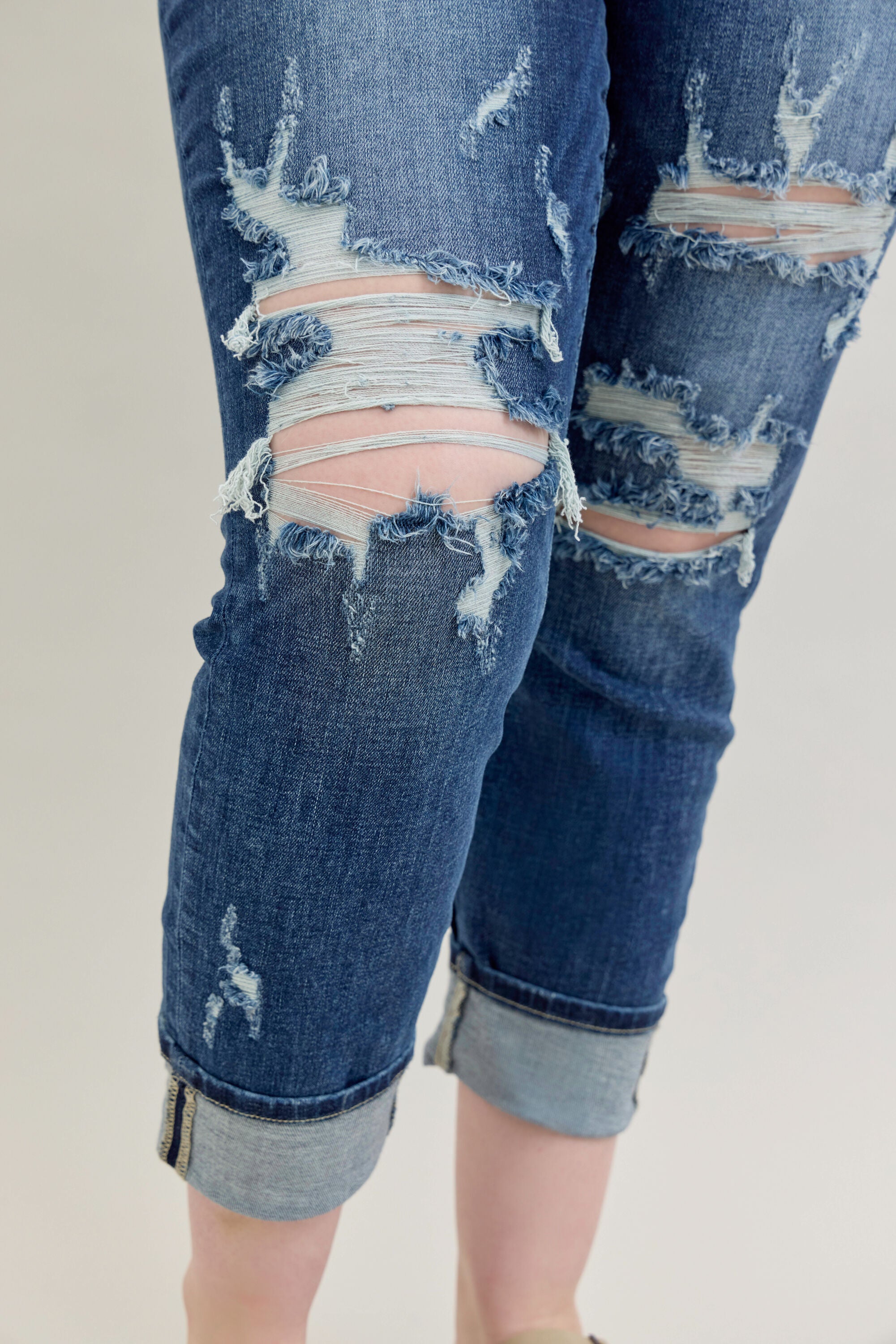 Mid-Rise Destroyed Cuffed Boyfriend Skinny Jeans