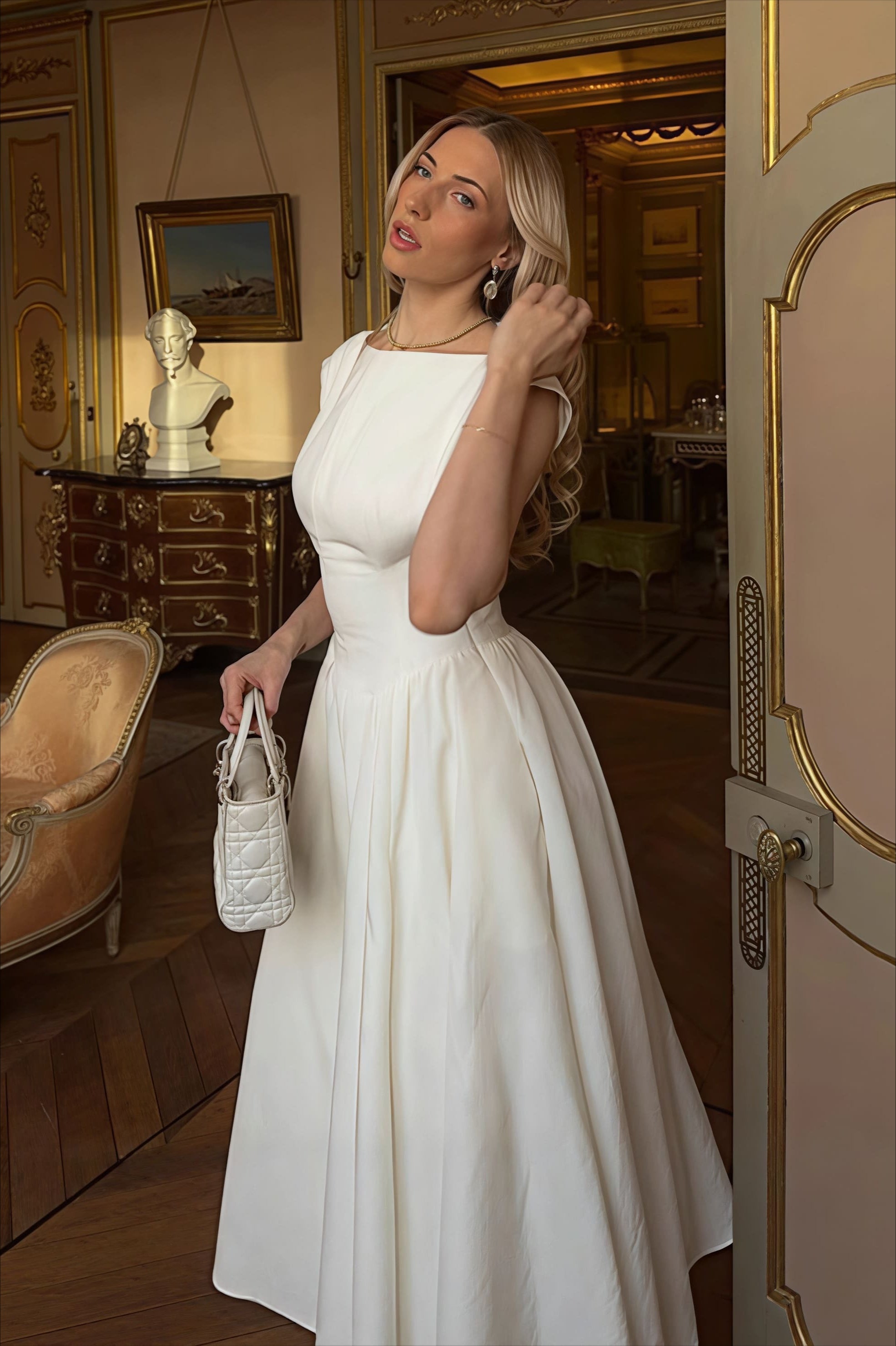 Minimalist Solid Backless Swing Midi Dress