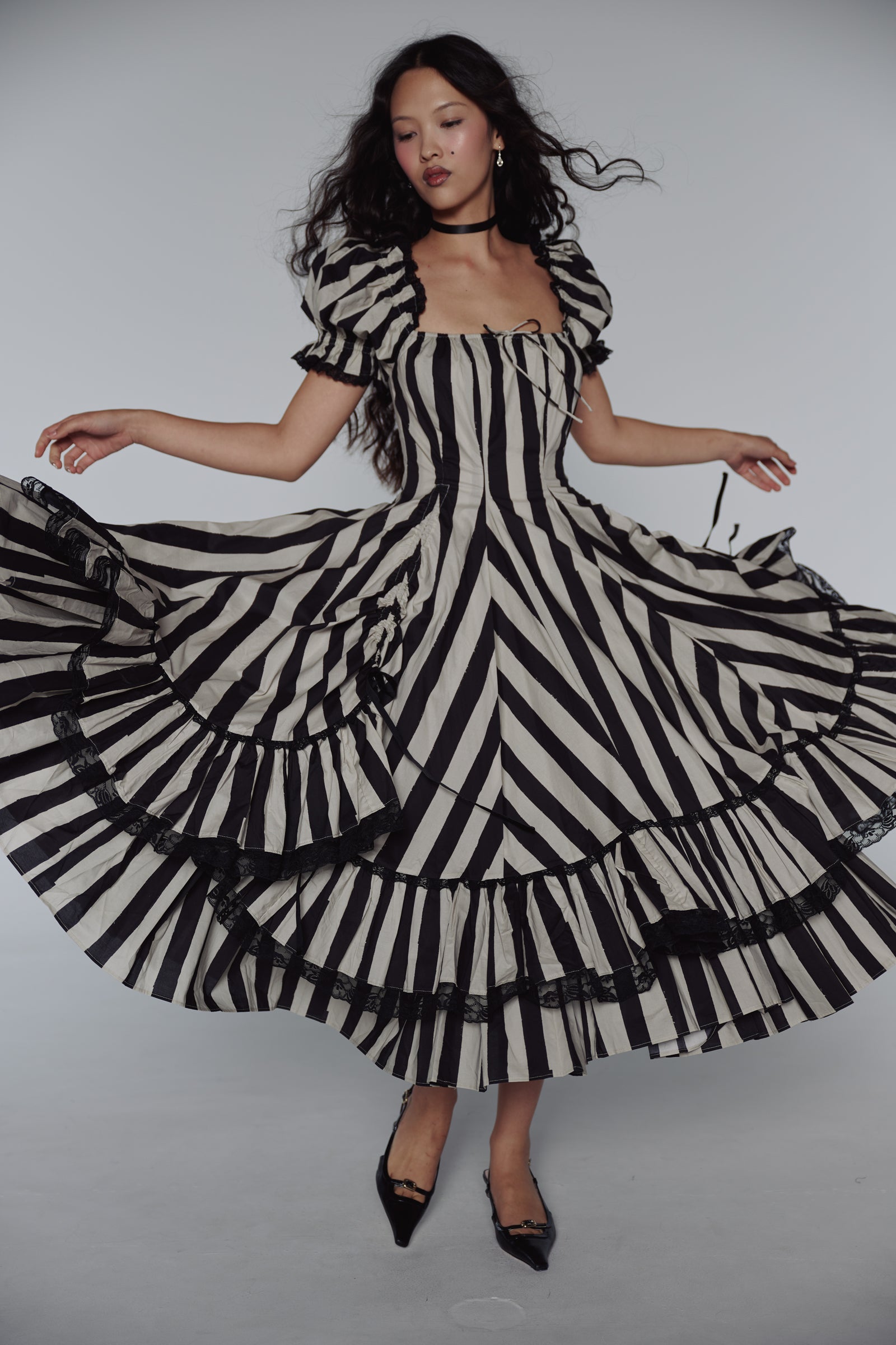 Vintage Gothic Striped Lace Midi Dress