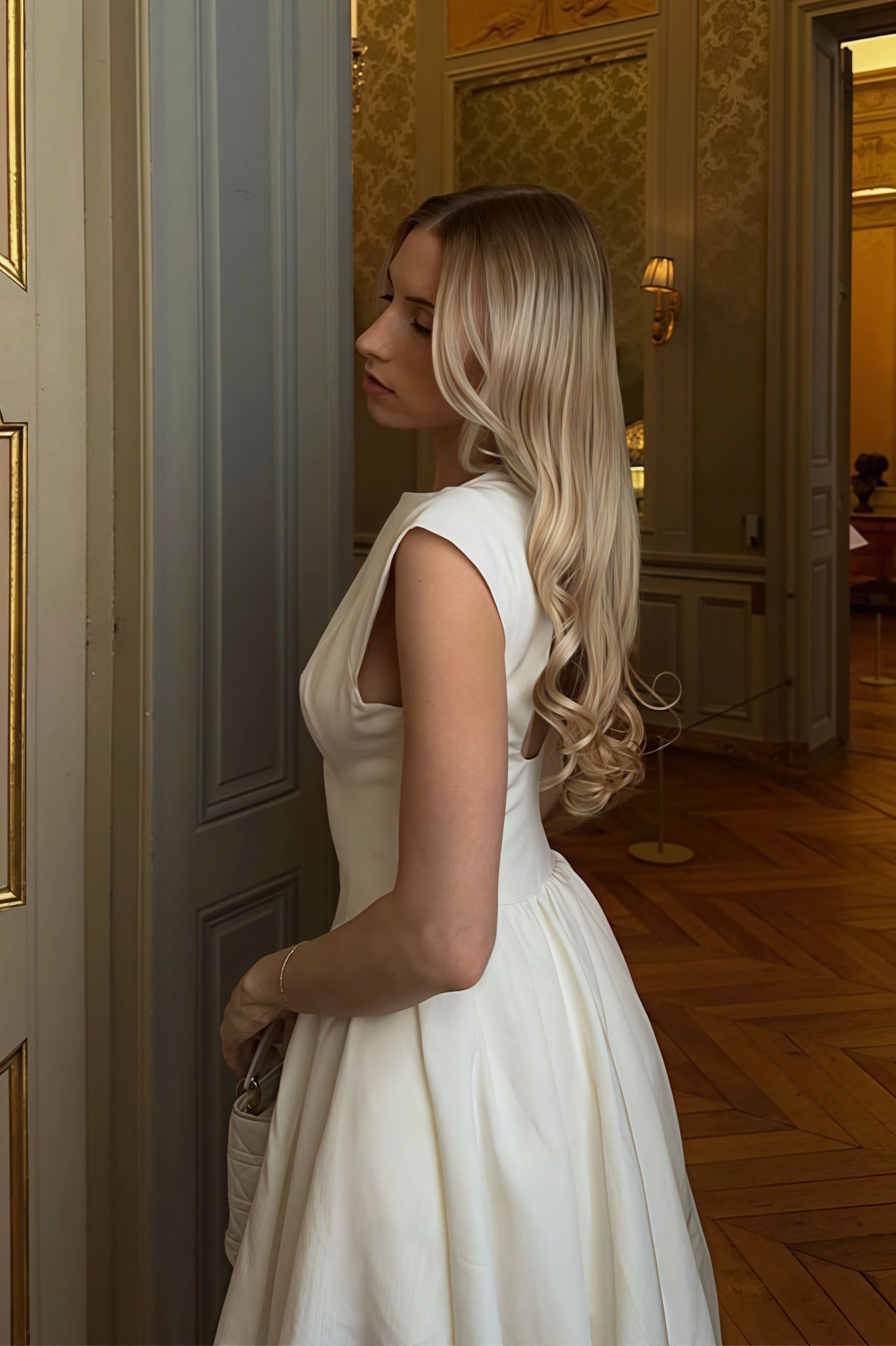 Minimalist Solid Backless Swing Midi Dress