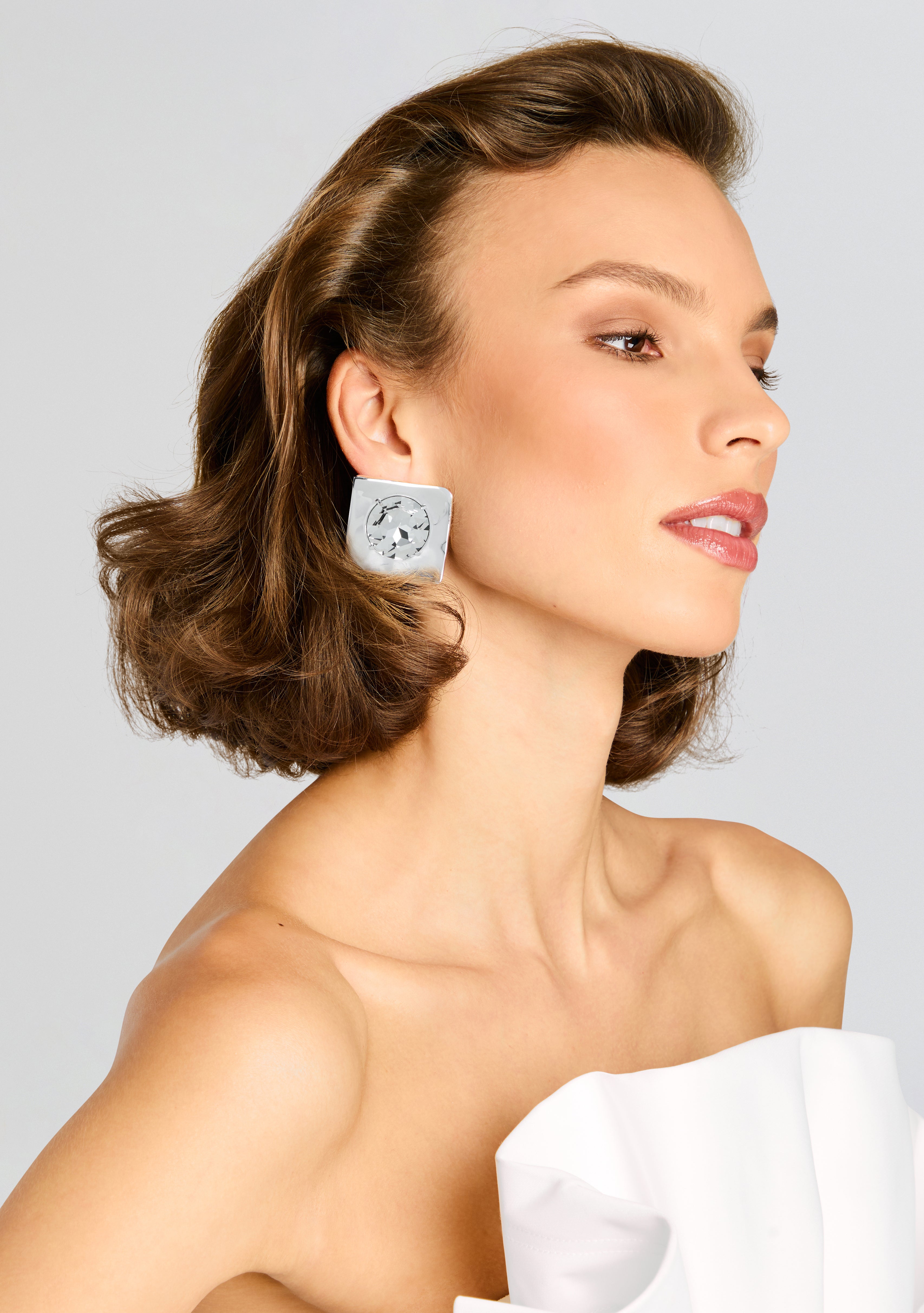 Nikki Crystal Earrings-Stylulu